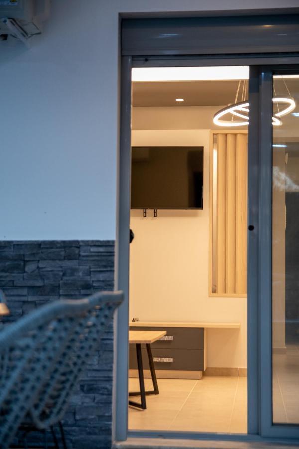 Sithoniars Luxury Ground Floor Apartment With Private Garden Neos Marmaras Ngoại thất bức ảnh